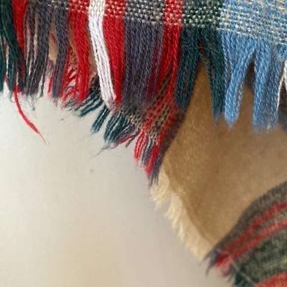 OLIVE and pique scarf large plaid acrylic 79”x 27” cream red green blue white - Picture 12 of 12